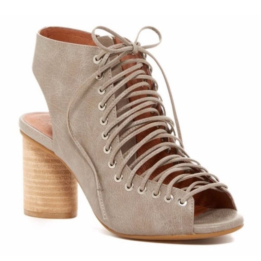 ✨Jeffrey Campbell Covet Lace-up Gray Sz 7 Sandals✨